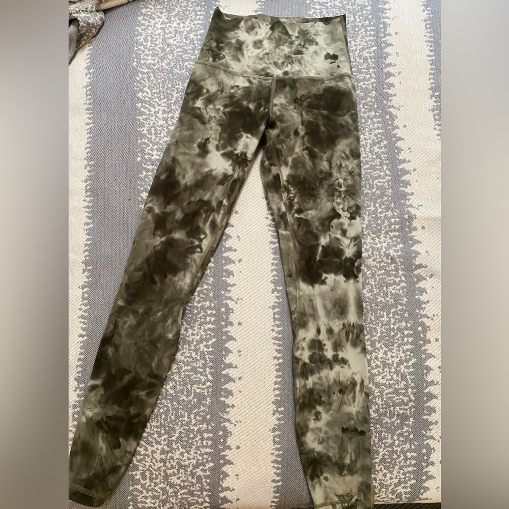 Lululemon Diamond Dye Align Light Sage and Olive 25”
